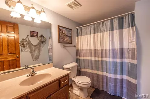 Bath - 16759 Route E, Perry, MO 63462 photo 1 of 5