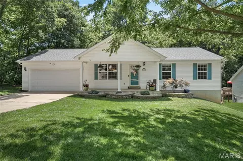 28 Forest Ln, O'fallon, MO 63366