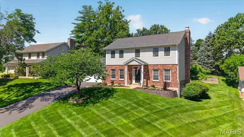 315 Claymont Cove Ct, Ballwin, MO 63011