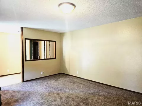 Living - Undisclosed, Dexter, MO 63841 photo 2 of 4