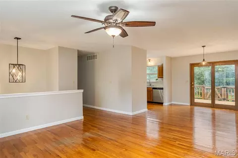 Living - 7716 Meadow View Cir, Union, MO 63084 photo 4 of 5