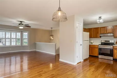Living - 7716 Meadow View Cir, Union, MO 63084 photo 5 of 5