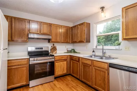 Kitchen - 7716 Meadow View Cir, Union, MO 63084 photo 1 of 2