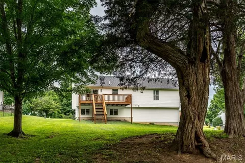 Exterior - 7716 Meadow View Cir, Union, MO 63084 photo 8 of 13