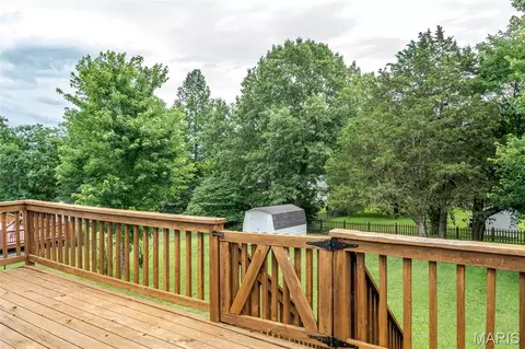 Exterior - 7716 Meadow View Cir, Union, MO 63084 photo 3 of 13