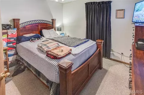 Bedroom - 504 Marsh Ave, Alton, IL 62002 photo 1 of 2