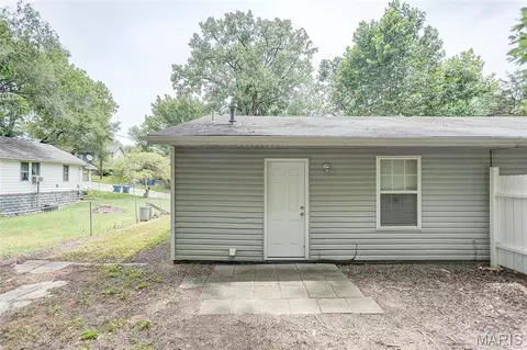 Exterior - 504 Marsh Ave, Alton, IL 62002 photo 4 of 5