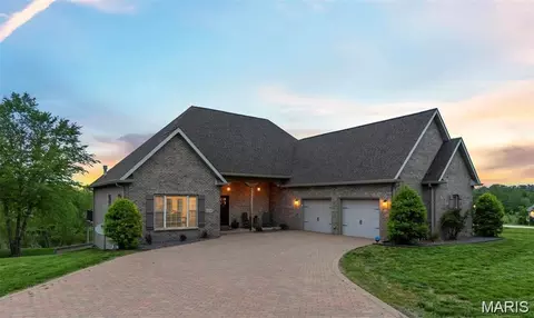 6132 Cardrona Dr, Cape Girardeau, MO 63701