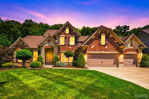 116 Wyndgate Valley Dr, Lake Saint Louis, MO 63367