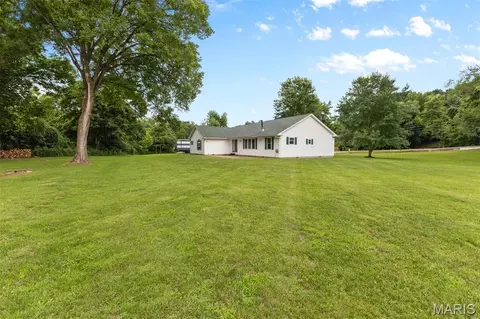 Exterior - 341 E Dent St, Ironton, MO 63650 photo 5 of 6