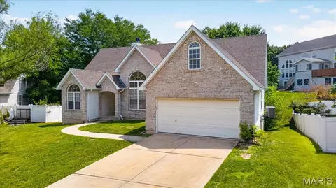 3986 Poppy Marie Ln, Saint Charles, MO 63304