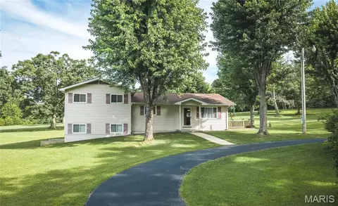 22900 State Route P, Saint James, MO 65559