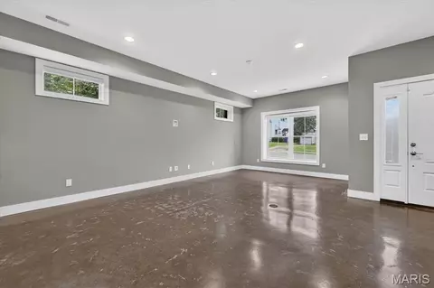 107 E Main St, Washington, MO 63090 photo 11