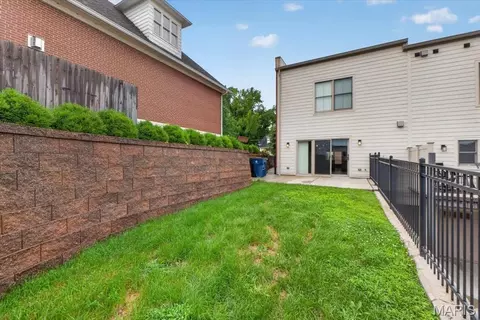 107 E Main St, Washington, MO 63090 photo 9