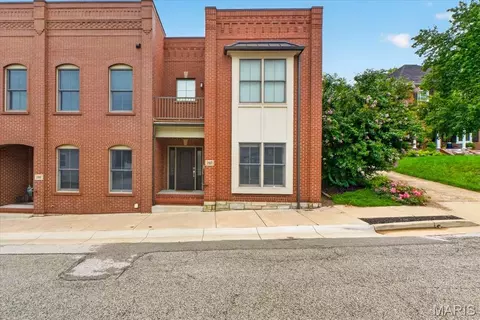 107 E Main St, Washington, MO 63090 photo 1