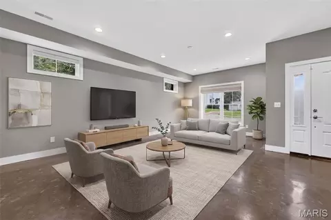 Living - 107 E Main St, Washington, MO 63090 photo 1 of 6