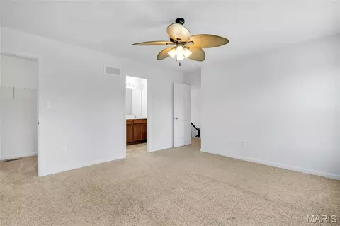 Bedroom - 425 Dusty Brook Dr, O'fallon, MO 63366 photo 3 of 9