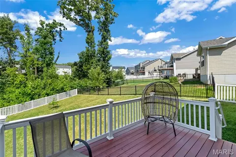 Exterior - 425 Dusty Brook Dr, O'fallon, MO 63366 photo 3 of 13
