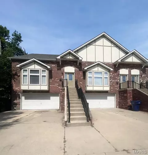 11 Cabanne Townhome Dr, Saint Louis, MO 63112