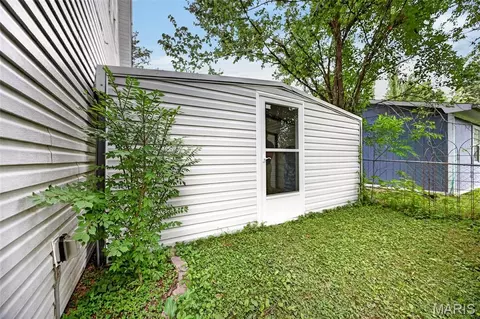 Exterior - 15420 Talbot Ln, Saint Robert, MO 65584 photo 3 of 9