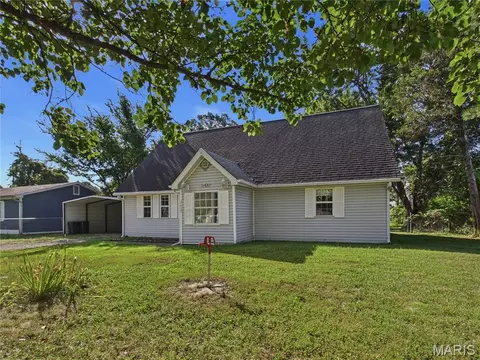 Exterior - 15420 Talbot Ln, Saint Robert, MO 65584 photo 2 of 9