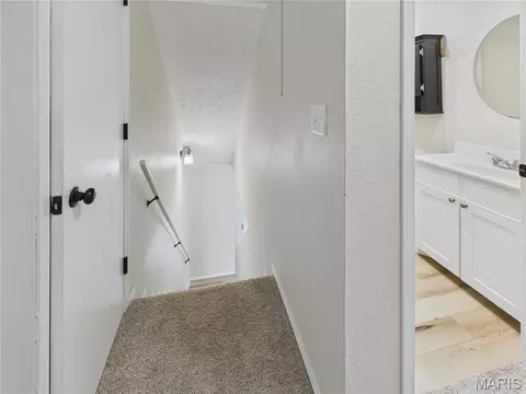 Entry Way - 15420 Talbot Ln, Saint Robert, MO 65584 photo 7 of 7