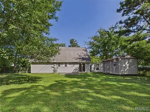 Exterior - 15420 Talbot Ln, Saint Robert, MO 65584 photo 7 of 9