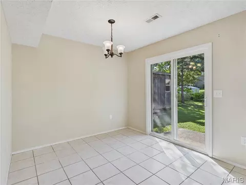 Dining - 15420 Talbot Ln, Saint Robert, MO 65584 photo 1 of 1