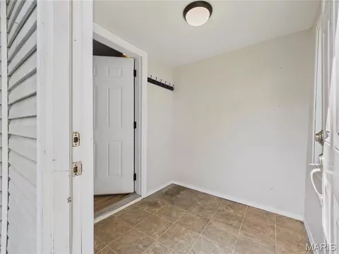 Entry Way - 15420 Talbot Ln, Saint Robert, MO 65584 photo 1 of 7