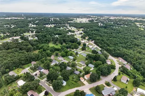 View/Area - 15420 Talbot Ln, Saint Robert, MO 65584 photo 10 of 13