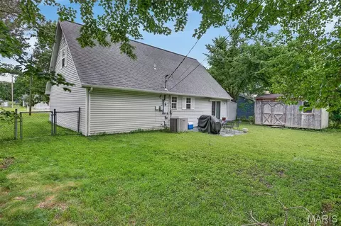 Exterior - 15420 Talbot Ln, Saint Robert, MO 65584 photo 7 of 9