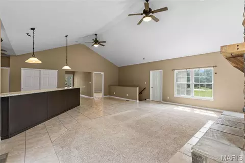 Living - 15774 Cox Rd, Wright City, MO 63390 photo 3 of 9