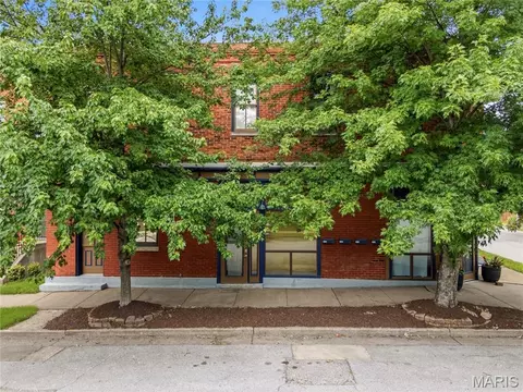 2901 Wisconsin Ave #2905, Saint Louis, MO 63118
