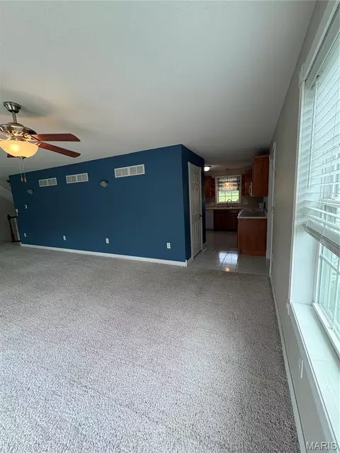 Living - 23458 E Highway 32, Boss, MO 65440 photo 3 of 4