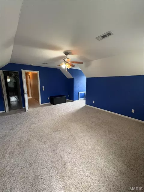 Bedroom - 23458 E Highway 32, Boss, MO 65440 photo 2 of 2