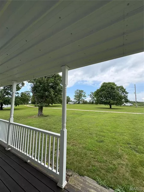 Exterior - 23458 E Highway 32, Boss, MO 65440 photo 4 of 6