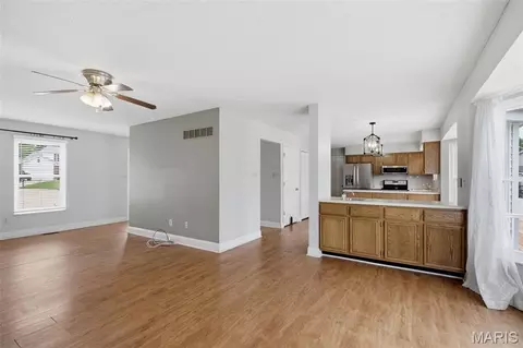 Living - 2732 Bromley Dr, O'fallon, MO 63368 photo 5 of 5