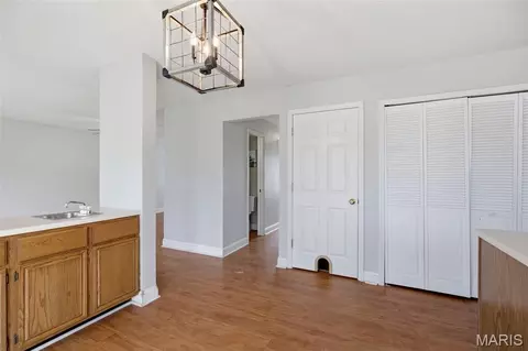 Entry Way - 2732 Bromley Dr, O'fallon, MO 63368 photo 2 of 5
