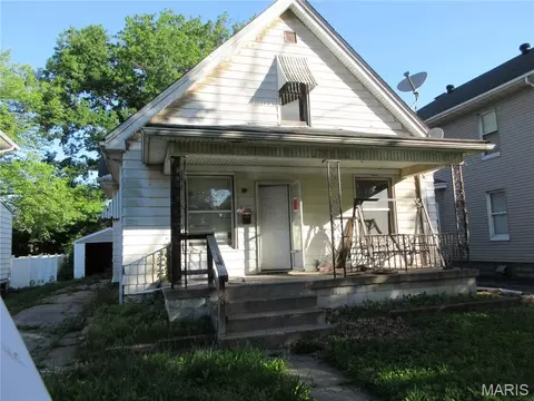 2403 Grand Ave, Granite City, IL 62040