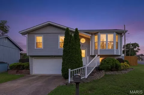 3969 Scott Robert Dr, Arnold, MO 63010