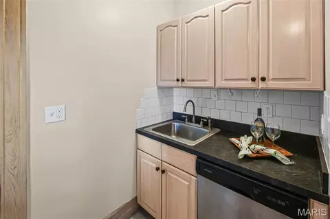 Kitchen - 407 E 9th St, Alton, IL 62002 photo 1 of 7