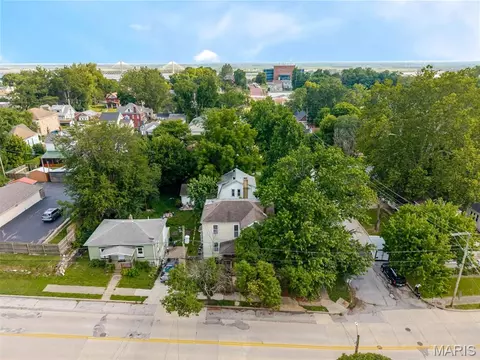 View/Area - 407 E 9th St, Alton, IL 62002 photo 1 of 6