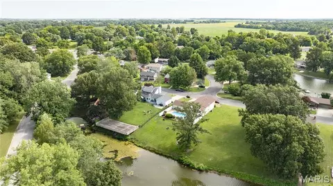 View/Area - 24 Islander Dr, Brighton, IL 62012 photo 5 of 6