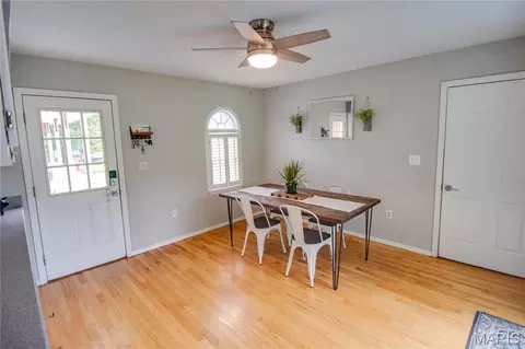 Dining - 24 Islander Dr, Brighton, IL 62012 photo 1 of 2