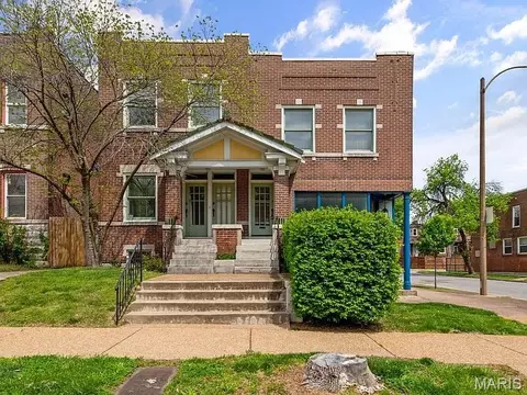 2901 Sidney St, Saint Louis, MO 63104