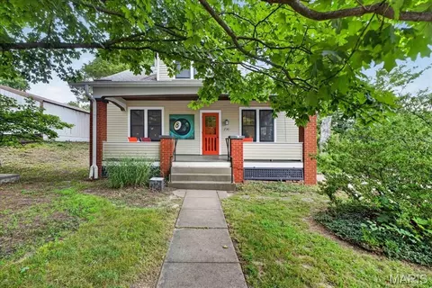 210 Lower St, Augusta, MO 63332