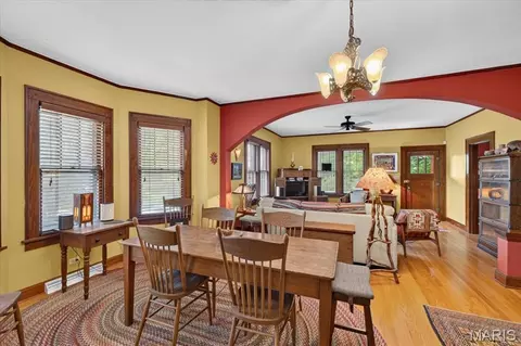 Dining - 210 Lower St, Augusta, MO 63332 photo 3 of 3