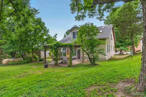 Exterior - 210 Lower St, Augusta, MO 63332 photo 4 of 5
