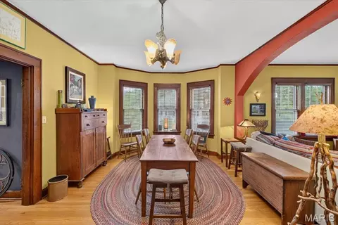 Dining - 210 Lower St, Augusta, MO 63332 photo 2 of 3