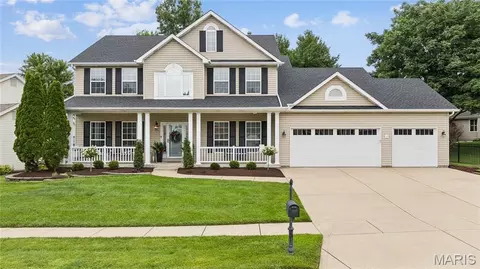 510 Quarterhorse Trl, Saint Peters, MO 63376